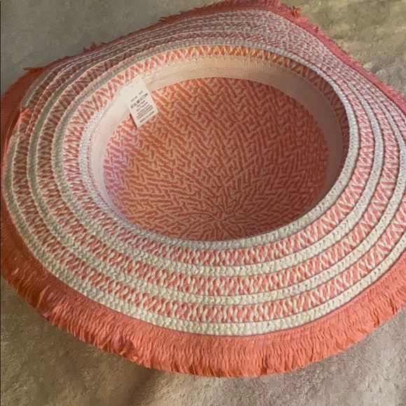 Hat - Picture 4 of 4